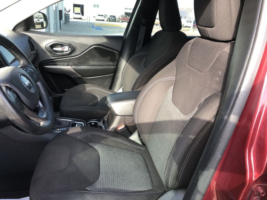2019 Jeep Cherokee Latitude