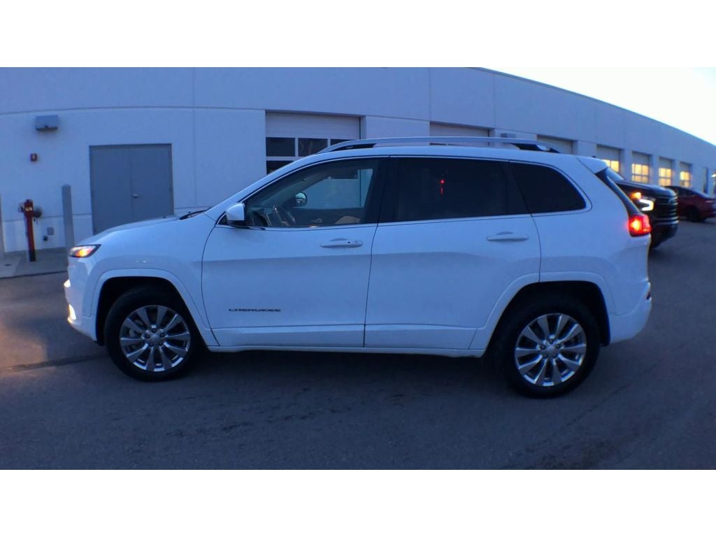2017 Jeep Cherokee Overland