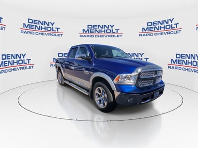 2017 RAM 1500 Laramie Crew Cab 4x4 5'7" Box