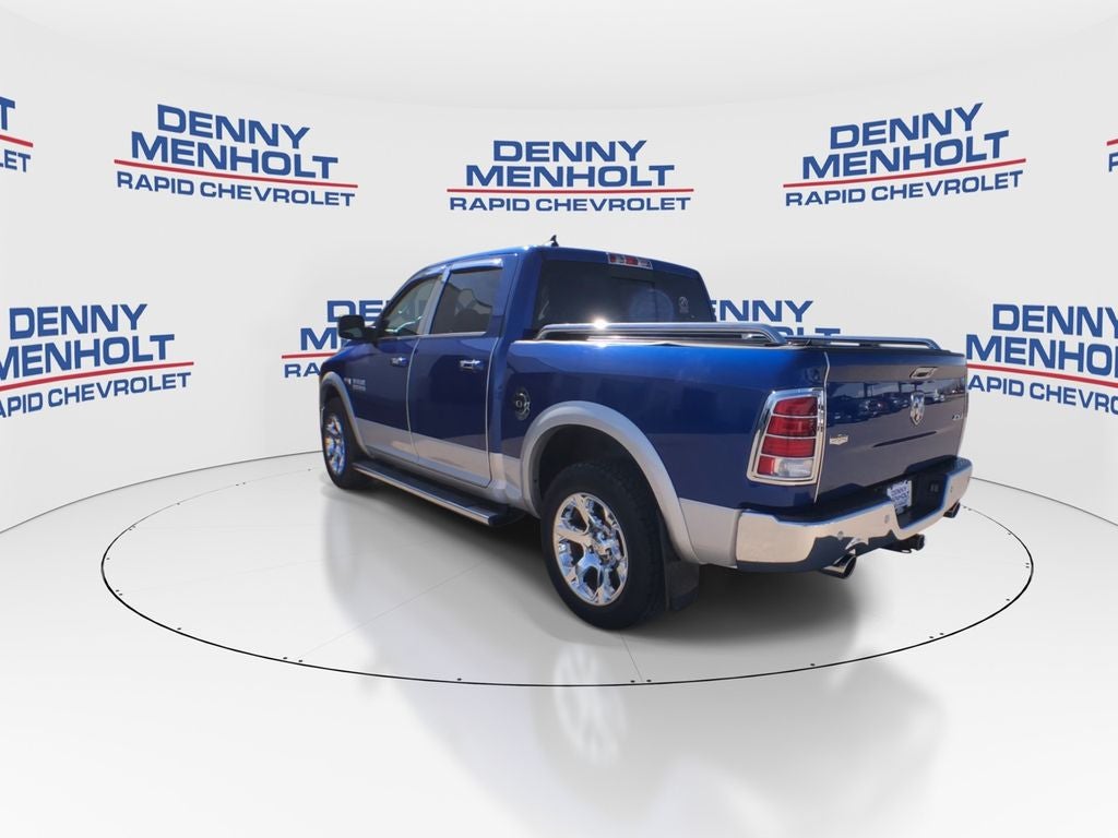 2017 RAM 1500 Laramie Crew Cab 4x4 5'7" Box