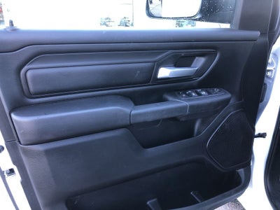 2024 RAM 1500 Tradesman Crew Cab 4x4 5'7" Box