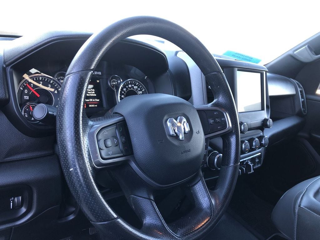 2024 RAM 1500 Tradesman Crew Cab 4x4 5'7" Box