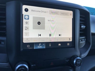 2024 RAM 1500 Tradesman Crew Cab 4x4 5'7" Box