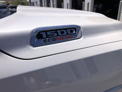 2022 RAM 1500 Laramie Crew Cab 4x4 5'7" Box