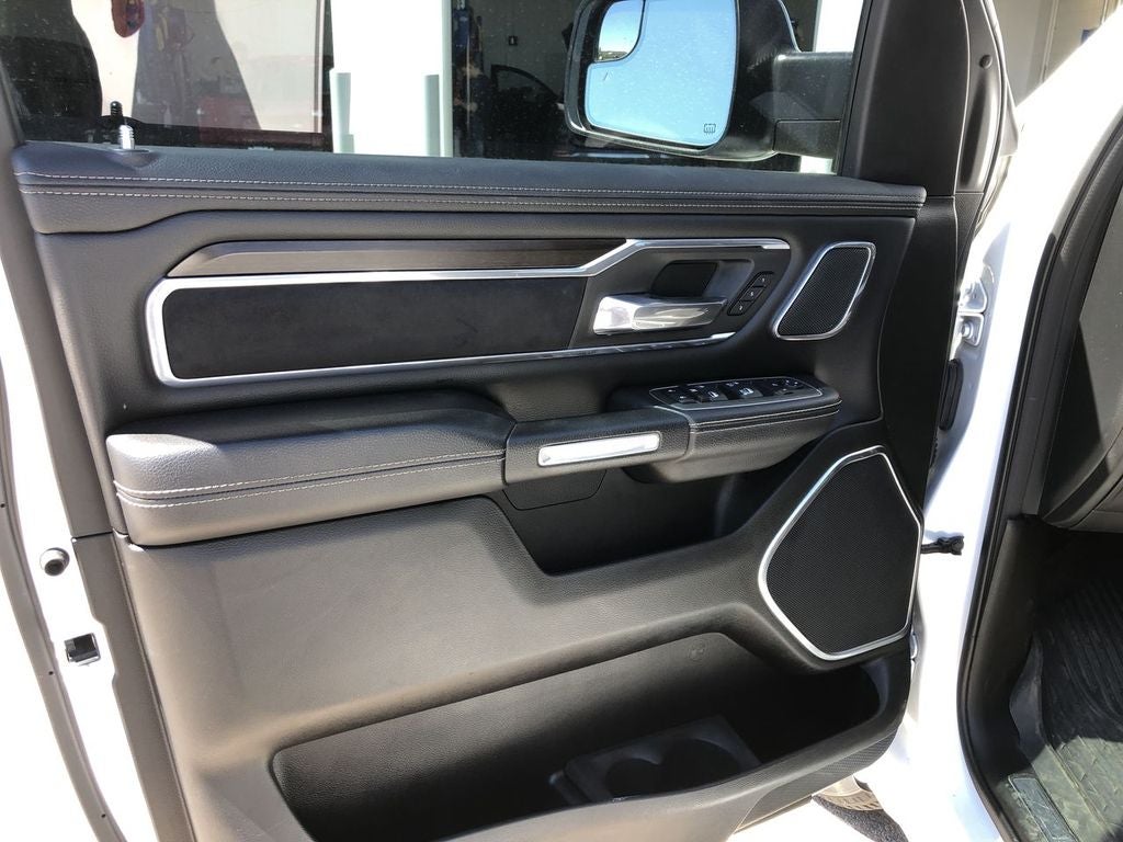 2022 RAM 1500 Laramie Crew Cab 4x4 5'7" Box