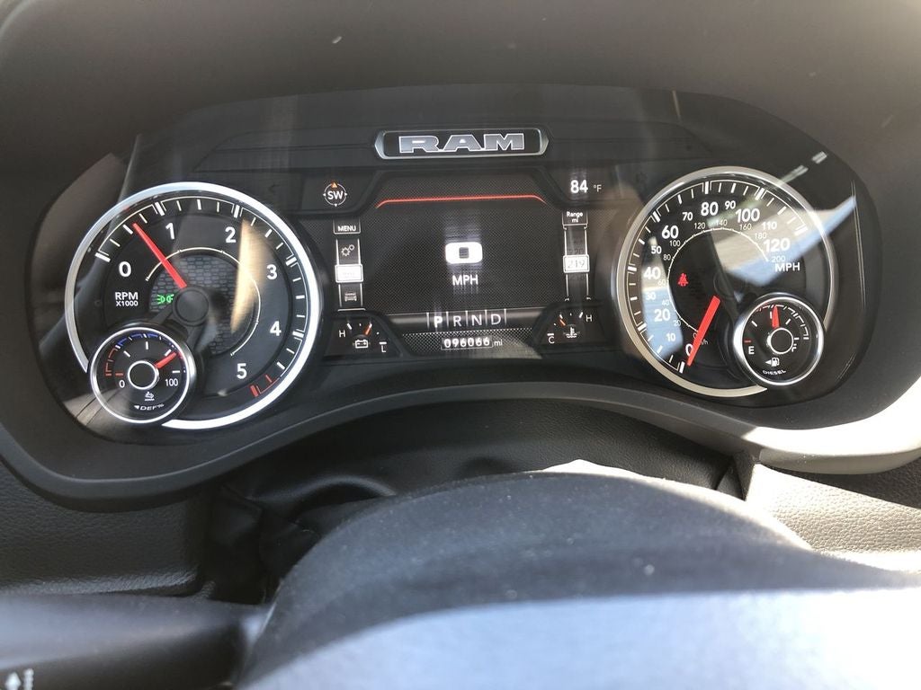 2022 RAM 1500 Laramie Crew Cab 4x4 5'7" Box