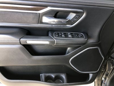 2022 RAM 1500 Laramie Crew Cab 4x4 5'7" Box