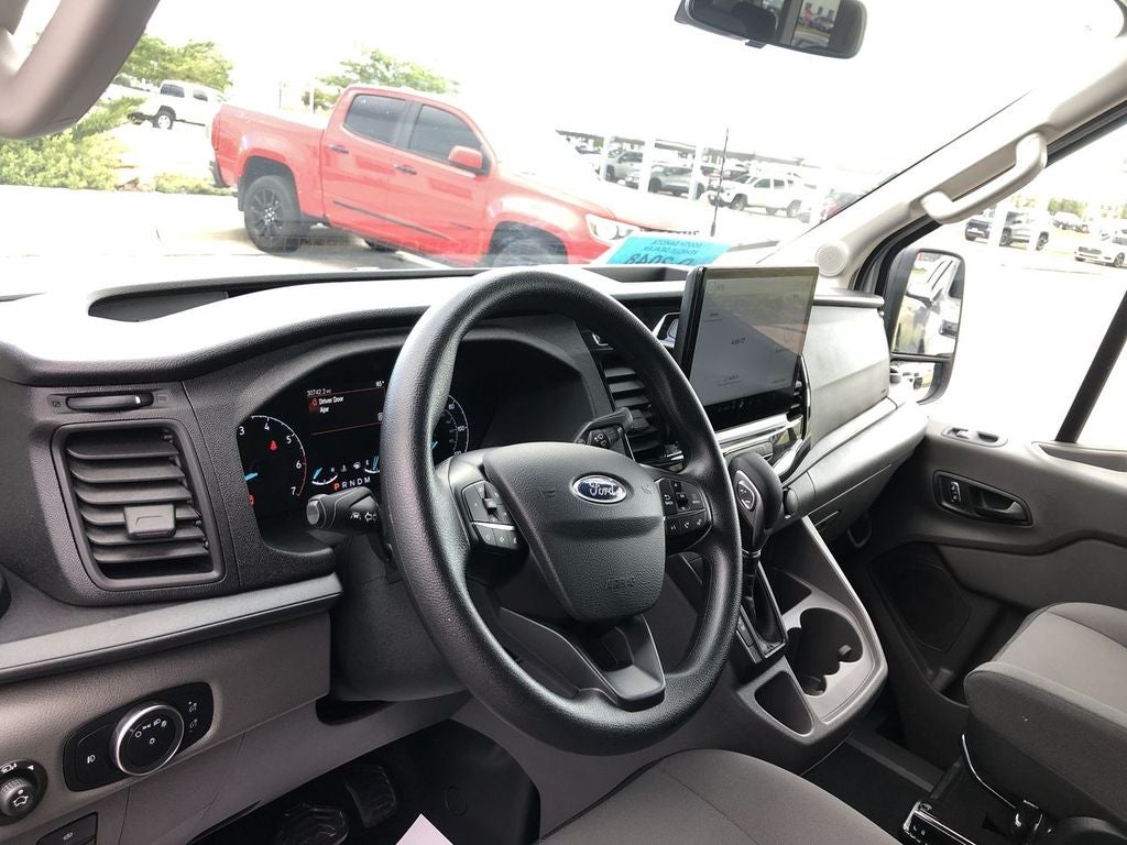 2025 Ford Transit Passenger Wagon XL