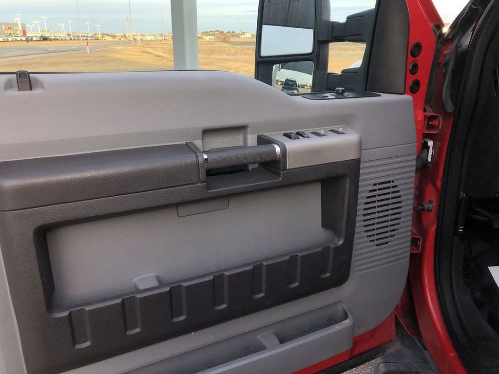 2013 Ford Super Duty F-350 DRW XL