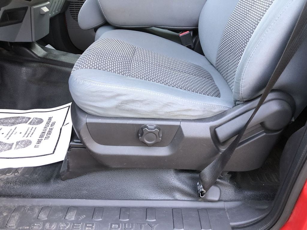 2013 Ford Super Duty F-350 DRW XL