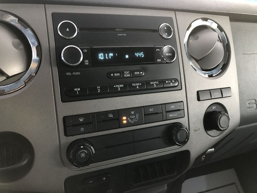 2013 Ford Super Duty F-350 DRW XL