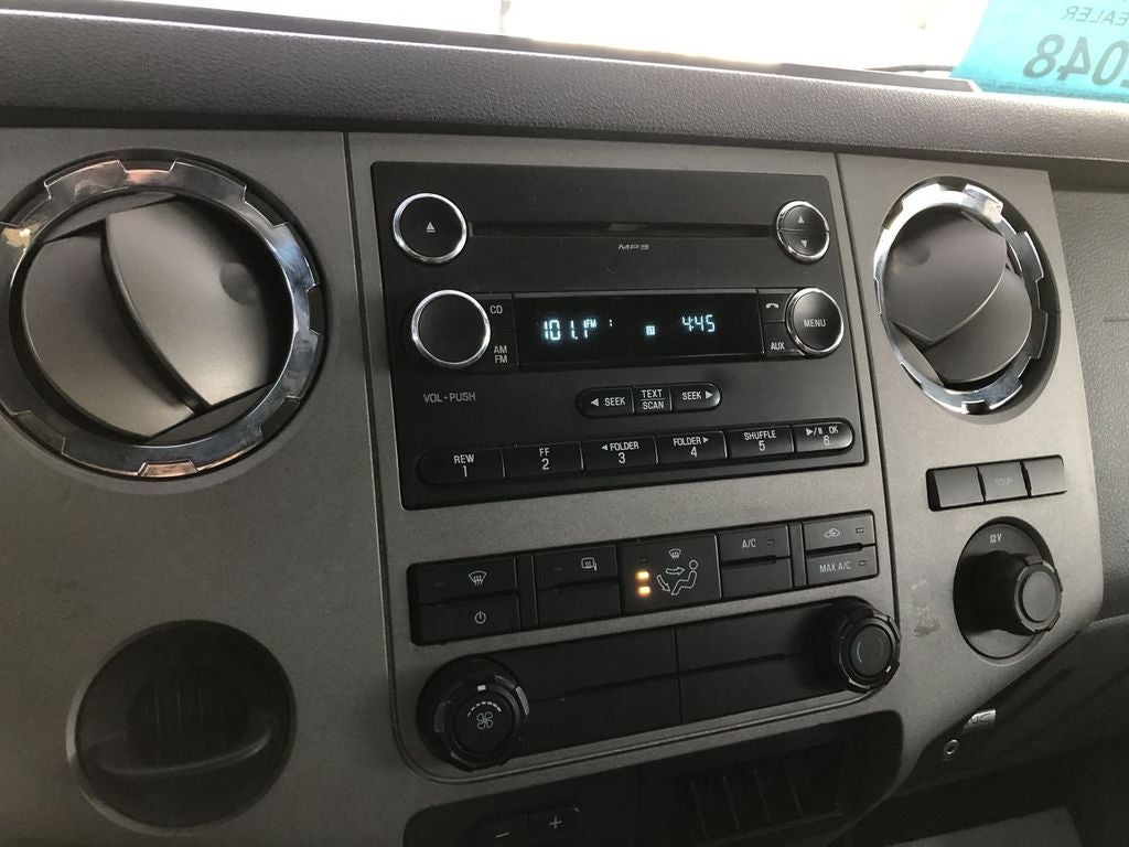 2013 Ford Super Duty F-350 DRW XL