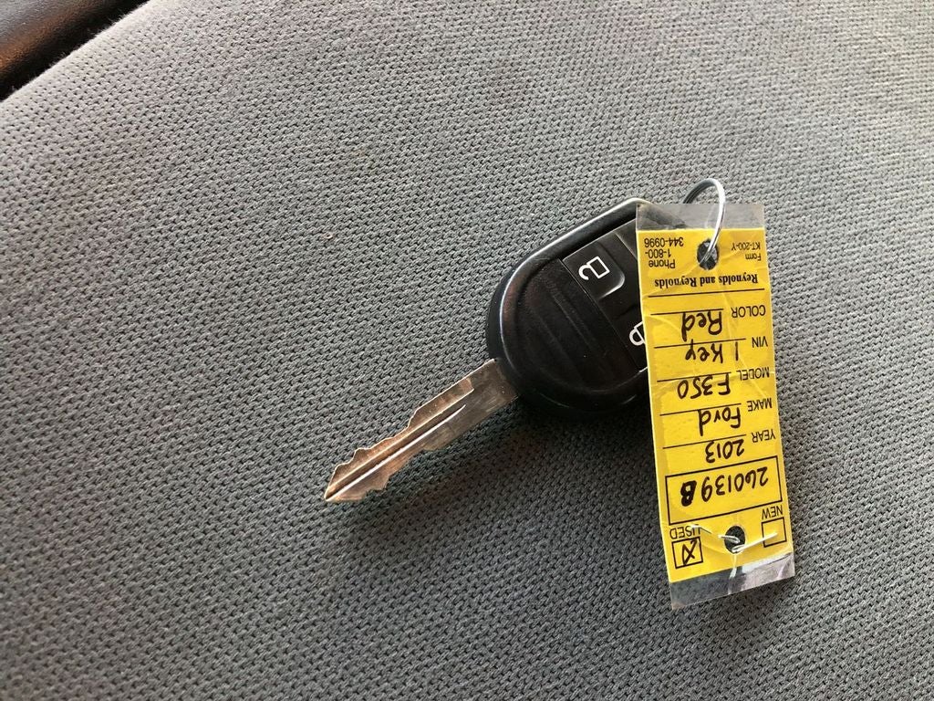 2013 Ford Super Duty F-350 DRW XL