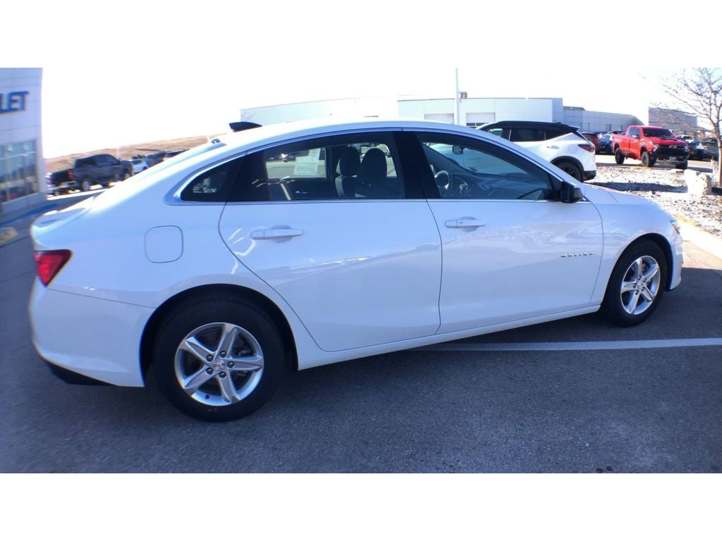 2024 Chevrolet Malibu LS