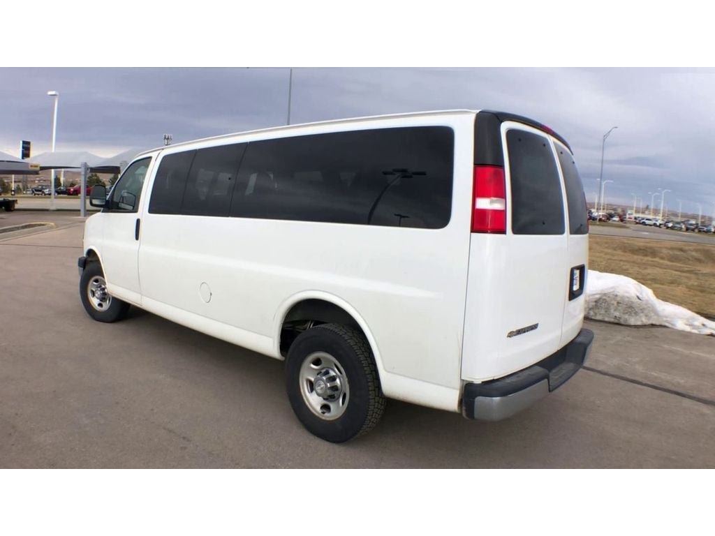 2020 Chevrolet Express Passenger 3500 LT