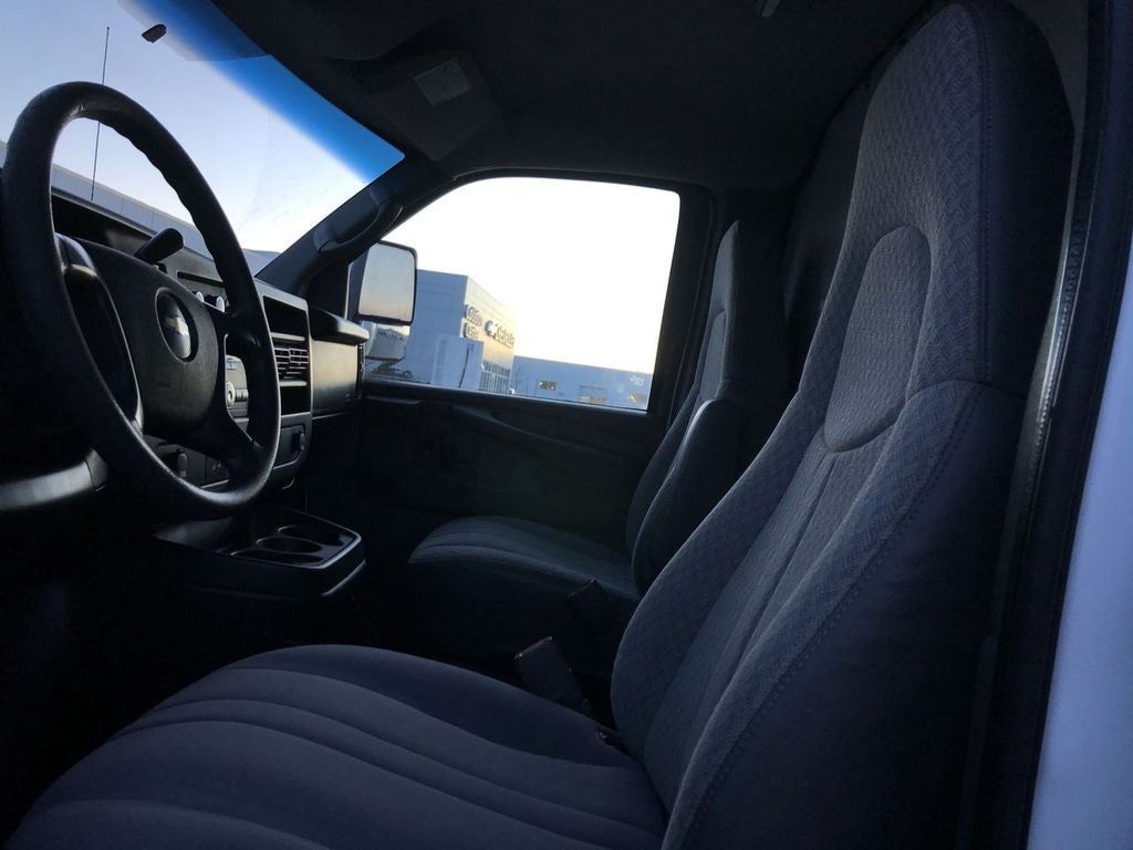 2009 Chevrolet Express Cutaway 3500 3500