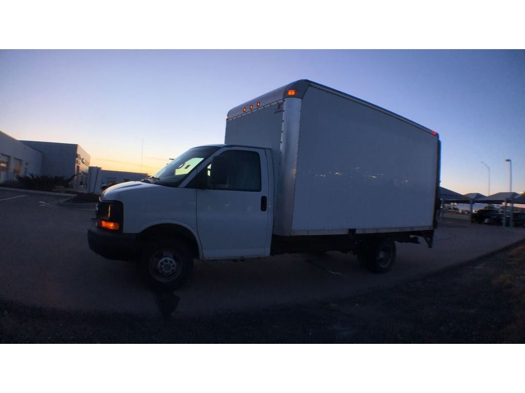 2009 Chevrolet Express Cutaway 3500 3500