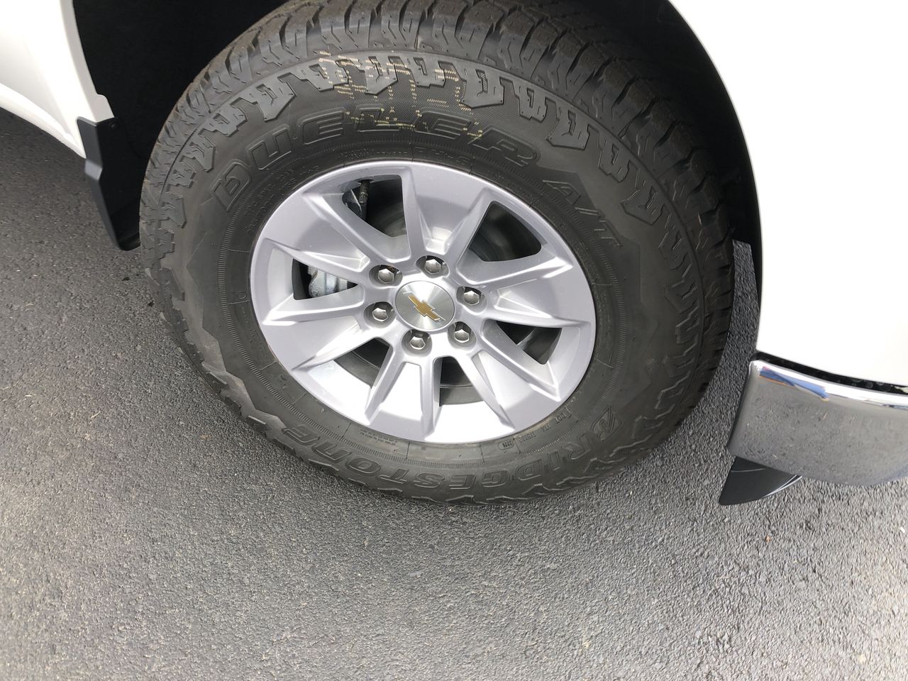 2026 Chevrolet Silverado 1500 LT - Photo 10