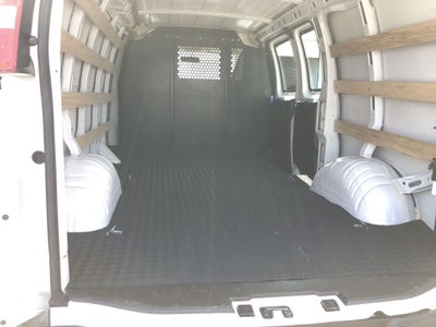 2025 Chevrolet Express Cargo WT