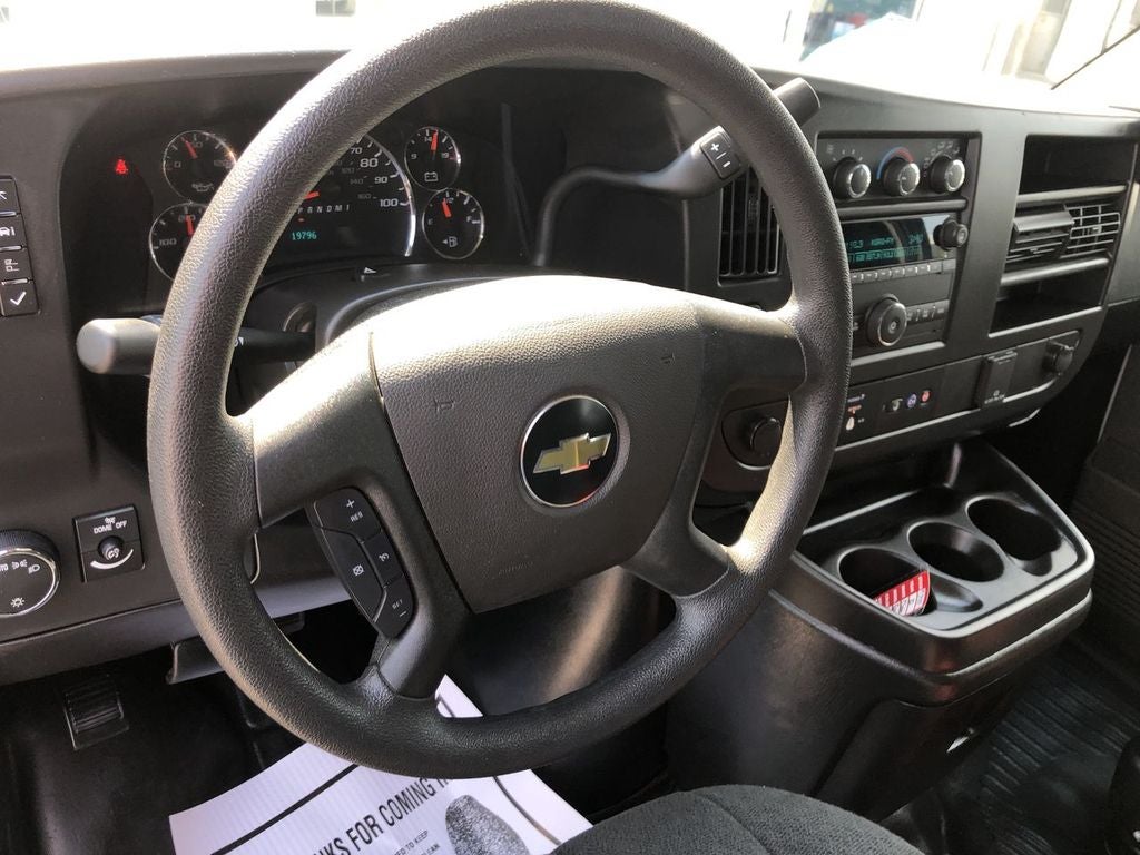 2025 Chevrolet Express Cargo WT