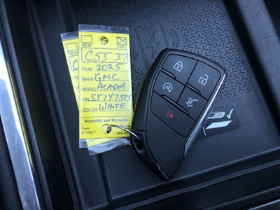 2025 GMC Acadia Elevation