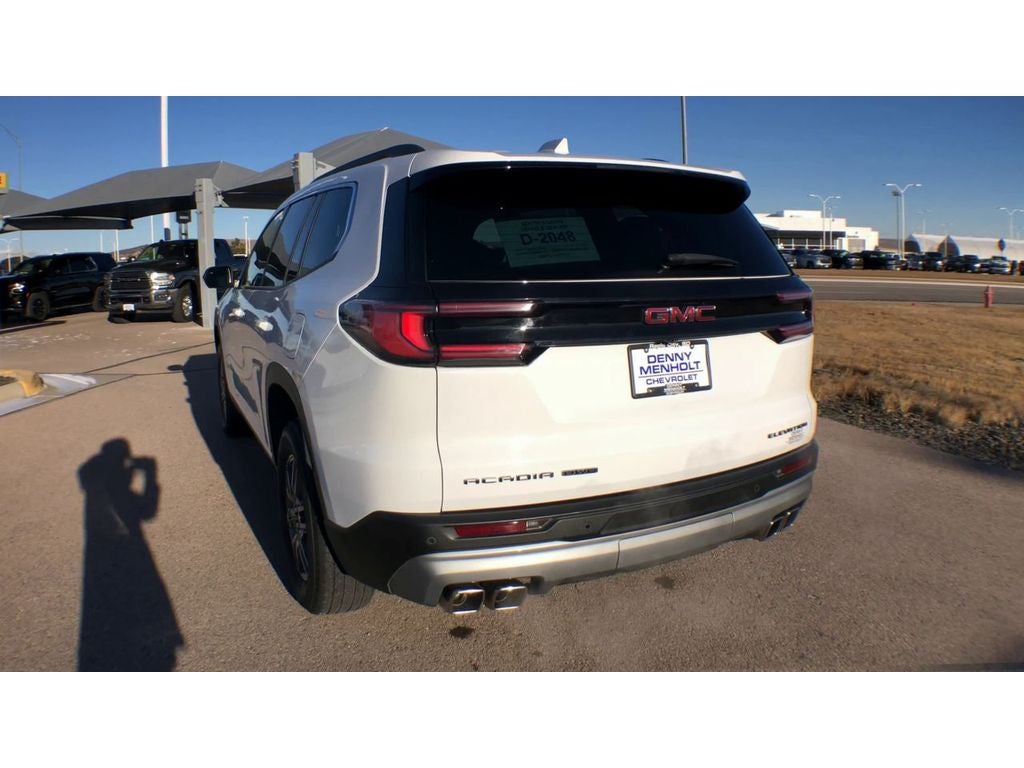 2025 GMC Acadia Elevation