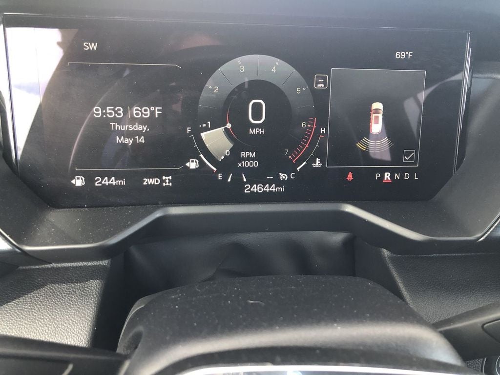 2025 GMC Acadia Elevation