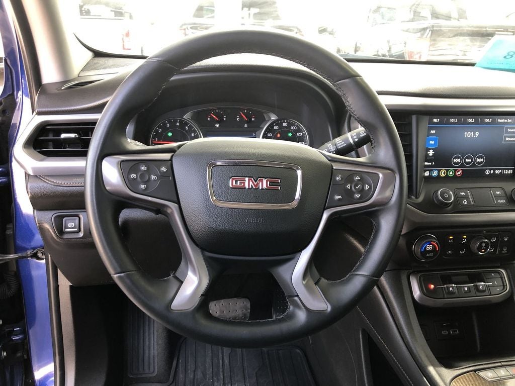 2023 GMC Acadia AT4
