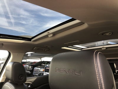 2020 GMC Acadia Denali