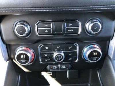 2024 GMC Yukon XL SLE