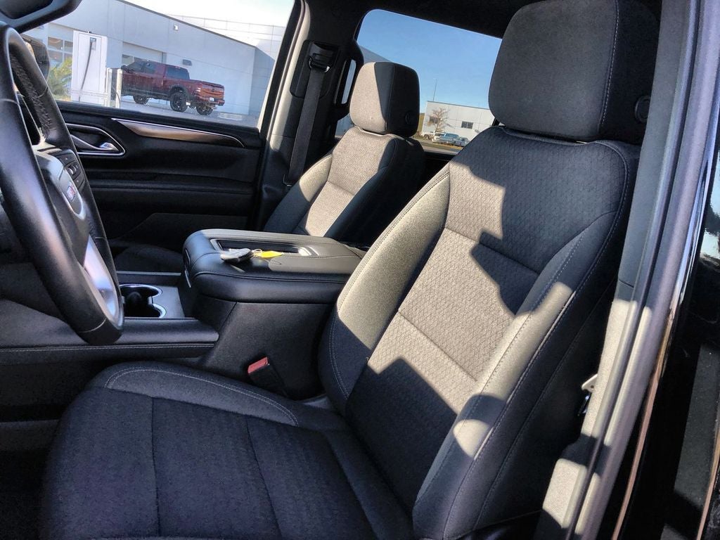 2023 GMC Yukon XL SLE