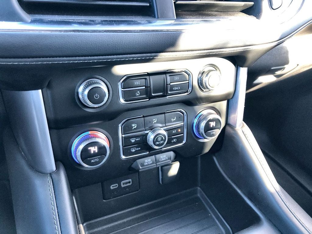 2023 GMC Yukon XL SLE