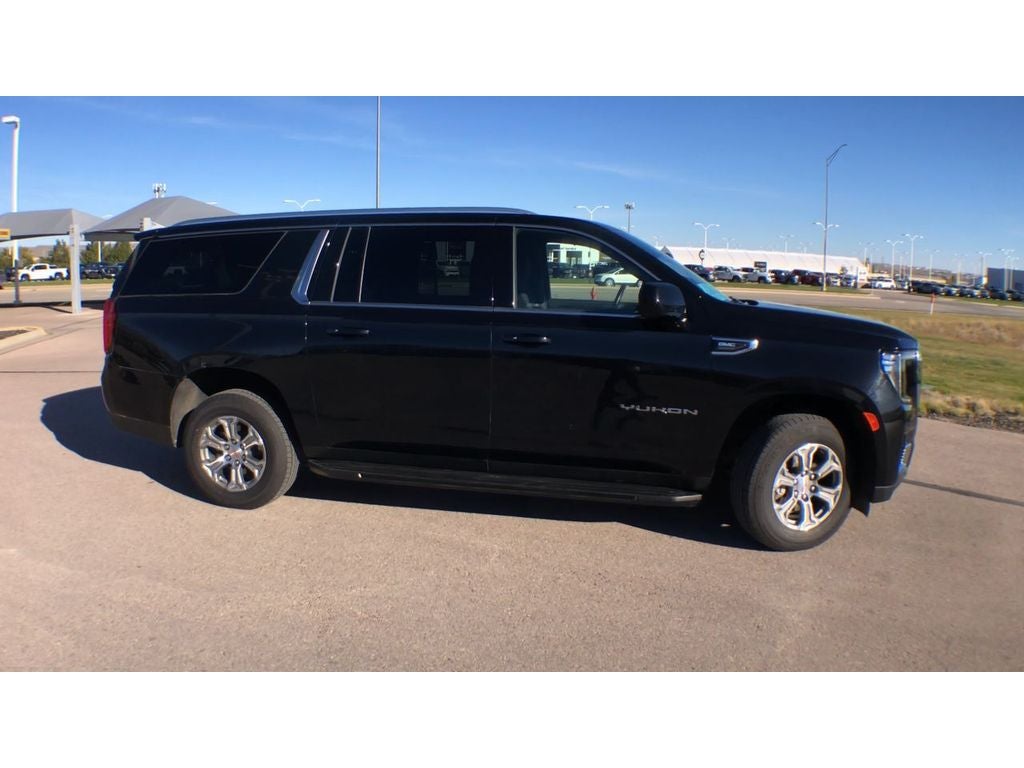 2023 GMC Yukon XL SLE