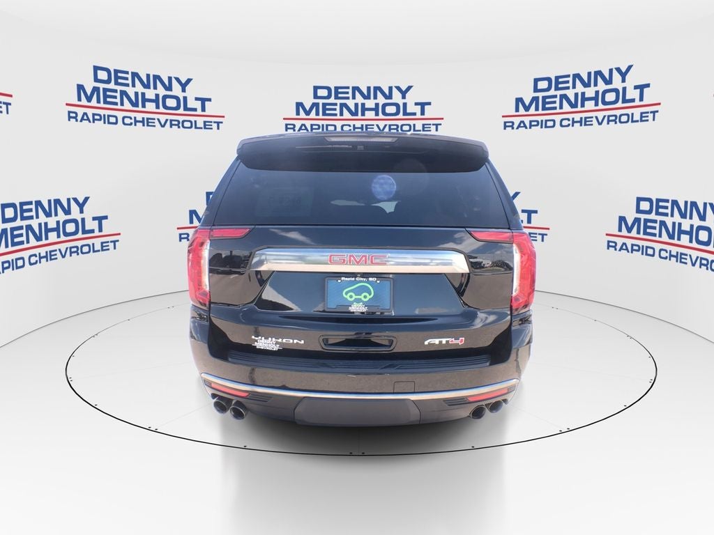 2022 GMC Yukon XL AT4