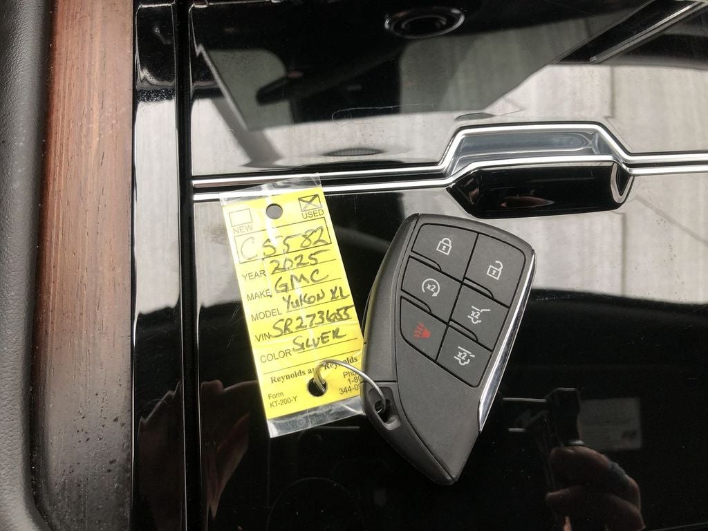 2025 GMC Yukon XL Denali