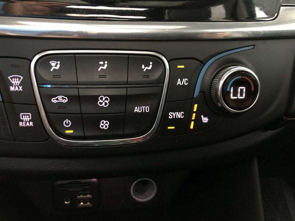 2020 Chevrolet Traverse LT Leather