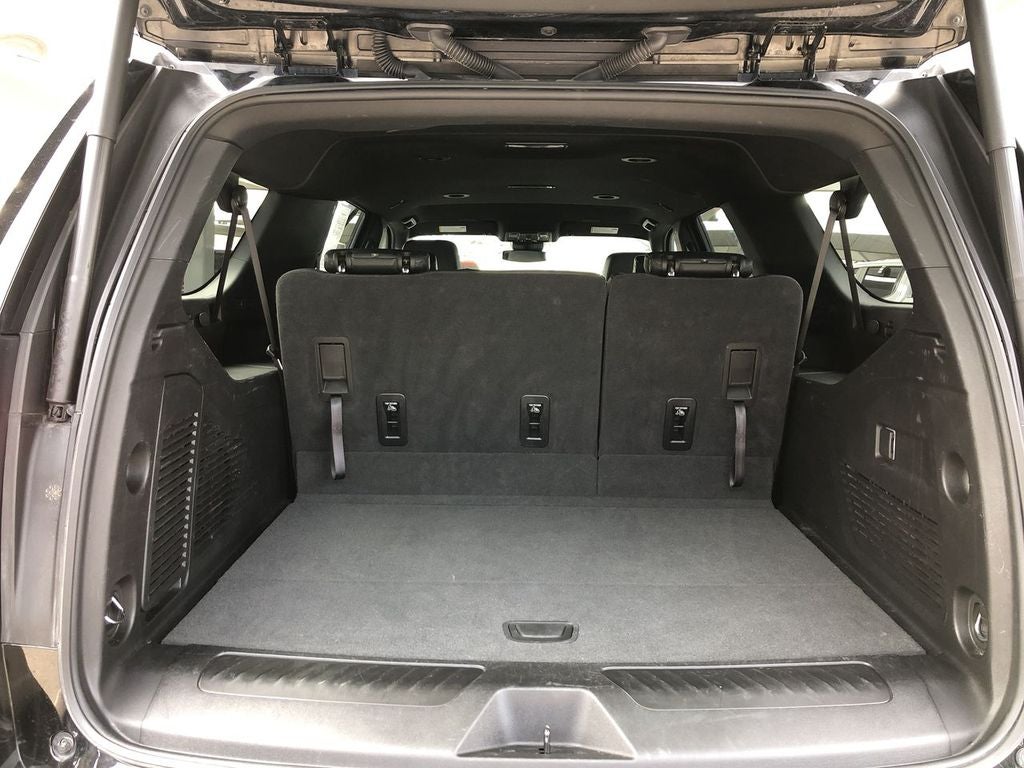 2025 Chevrolet Suburban LT