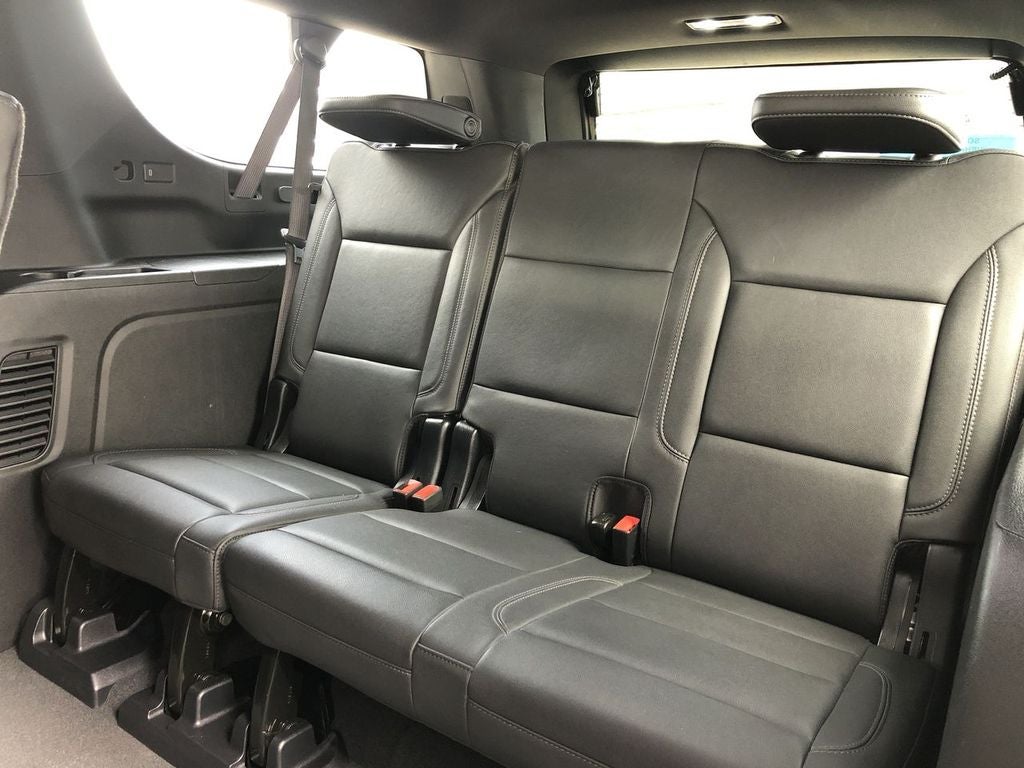 2025 Chevrolet Suburban LT