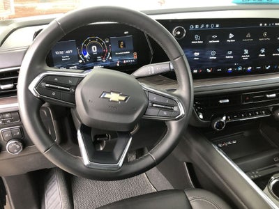 2025 Chevrolet Suburban LT