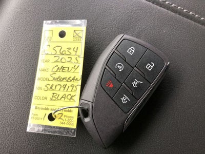 2025 Chevrolet Suburban LT