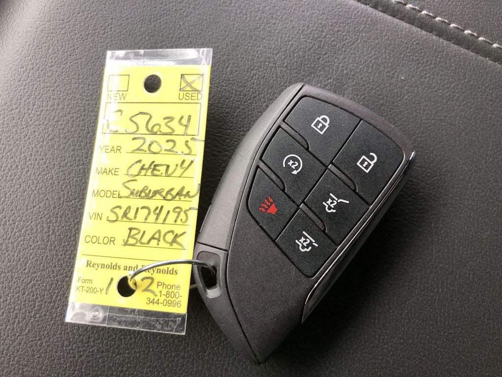 2025 Chevrolet Suburban LT