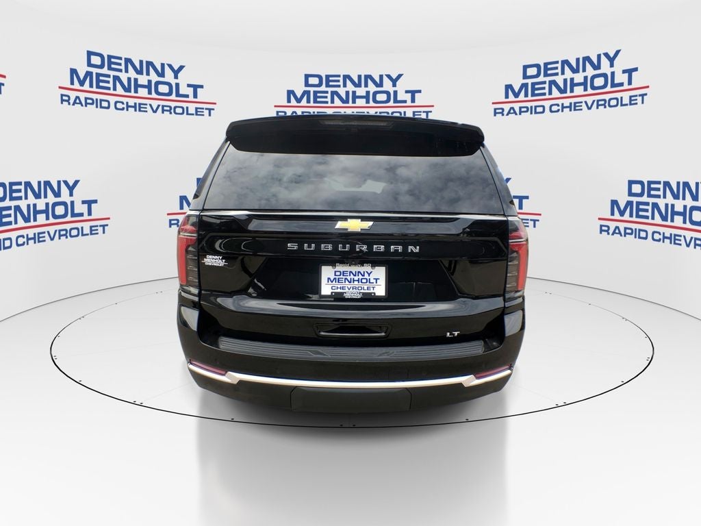 2025 Chevrolet Suburban LT