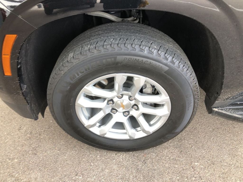 2025 Chevrolet Suburban LT