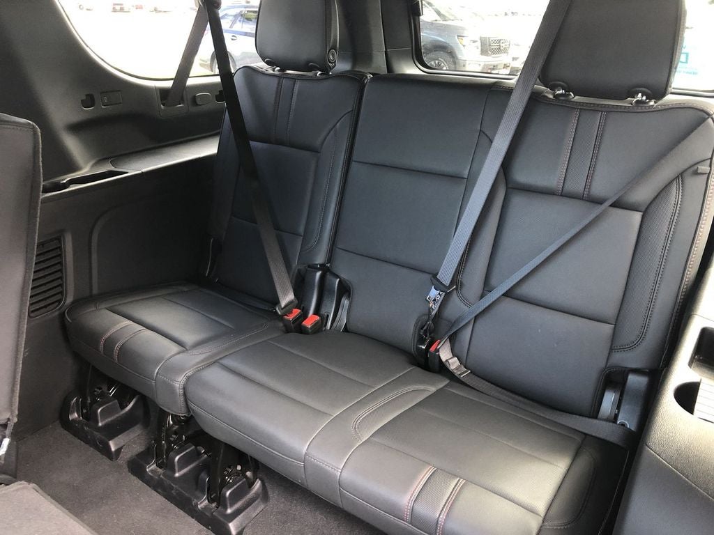 2025 Chevrolet Suburban RST
