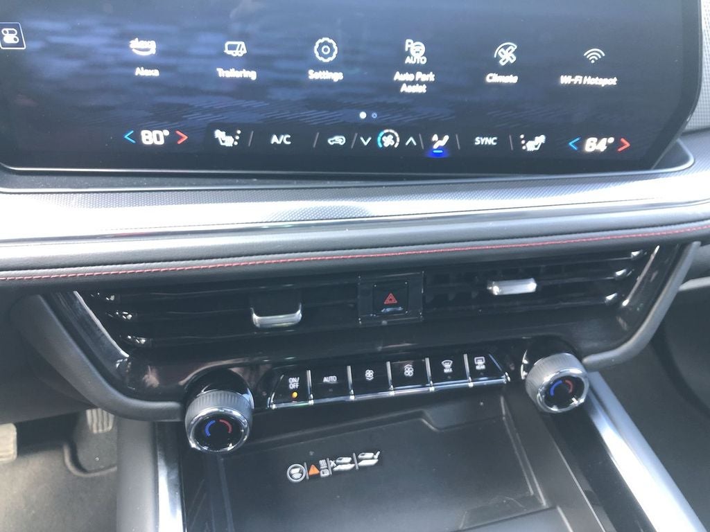 2025 Chevrolet Suburban RST