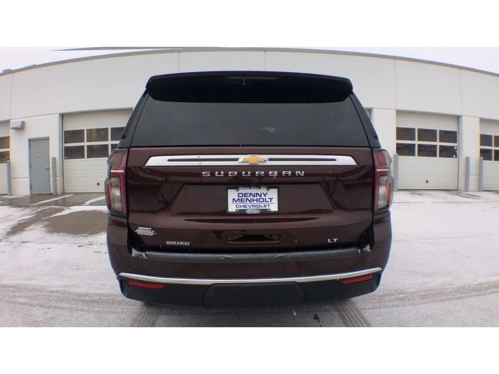2023 Chevrolet Suburban LT
