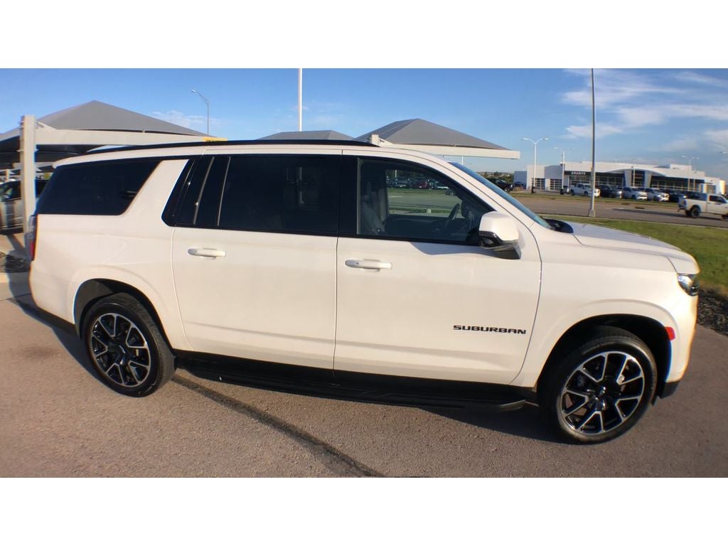 2024 Chevrolet Suburban RST