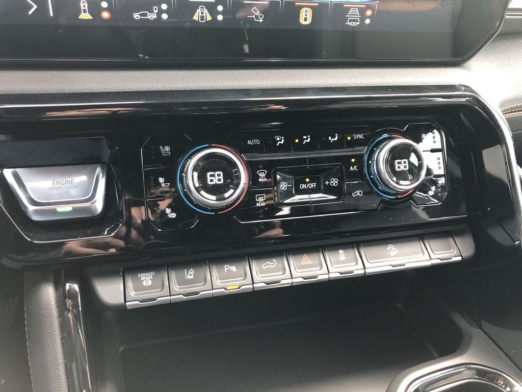 2025 GMC Sierra 3500 HD AT4