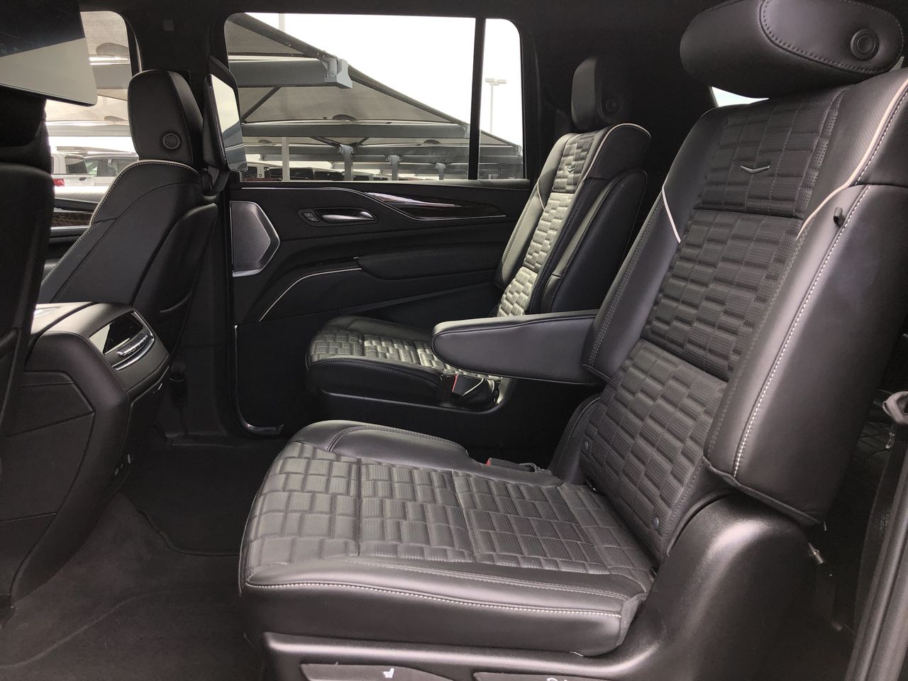 2024 Cadillac Escalade ESV Premium Luxury Platinum