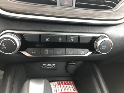 2025 Nissan Altima SV FWD